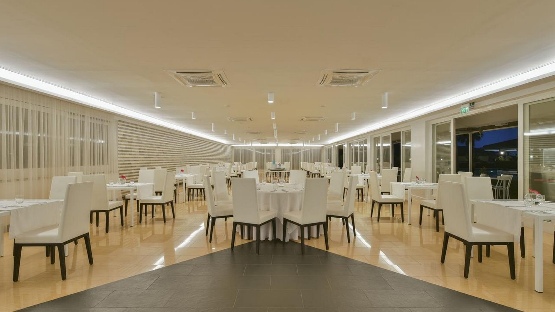 Paestum Inn Beach Resort